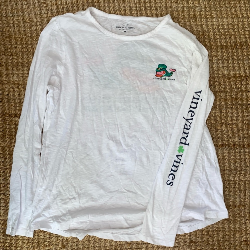 Vineyard vines long sleeve top